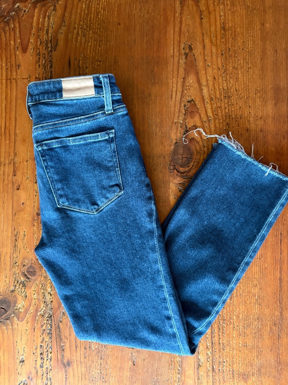Paige Cindy Raw Hem Jeans Foreign Film Wash Size 29 Stretch Higher Rise